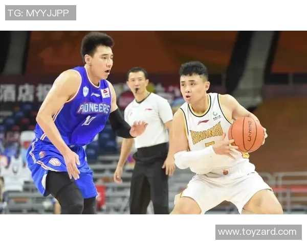 成都篮球队反击体系解析：高效战术与团队协作的完美结合